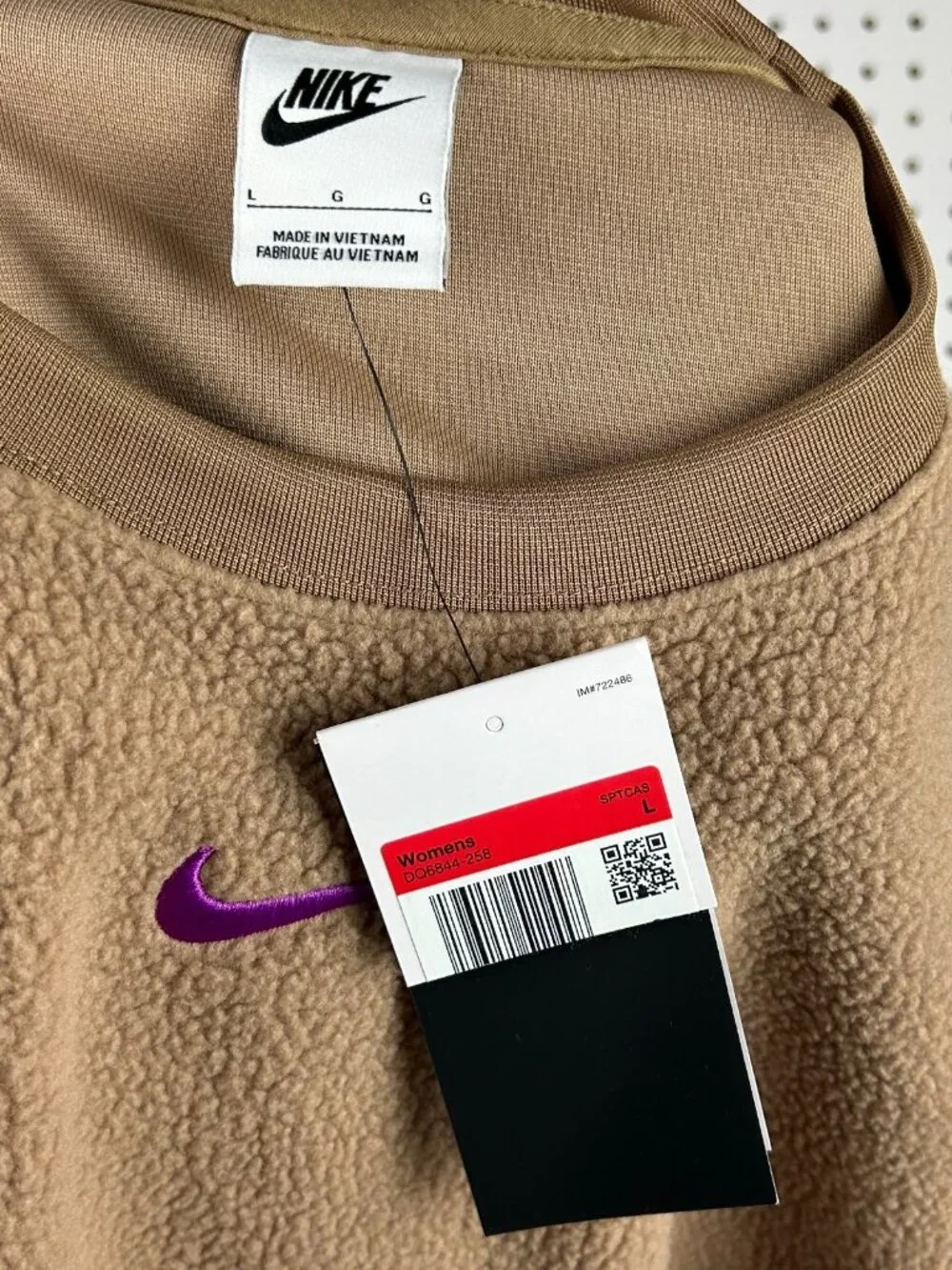 Nike Sportswear Plush Crewneck Sweater Women's‎ Large Brown DQ6844-258 NWT Crop
